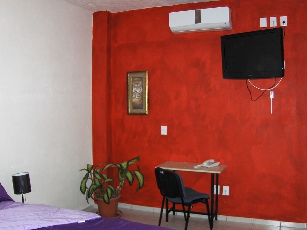 Hotel Plaza Providencia Ixtapa  Exterior photo
